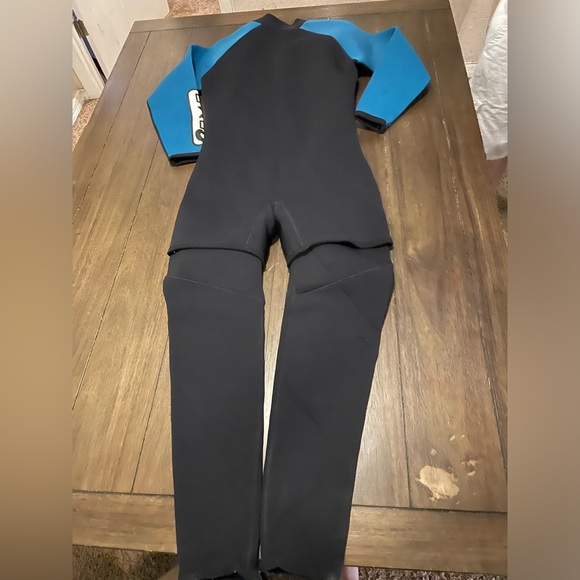 Comp Brand Large Wetsuit - Picture 9 of 12